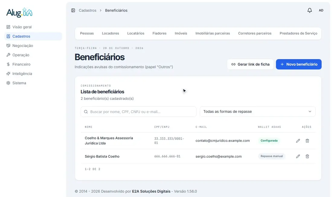 Escolhendo a pessoa, as observações e os dados bancários do beneficiário