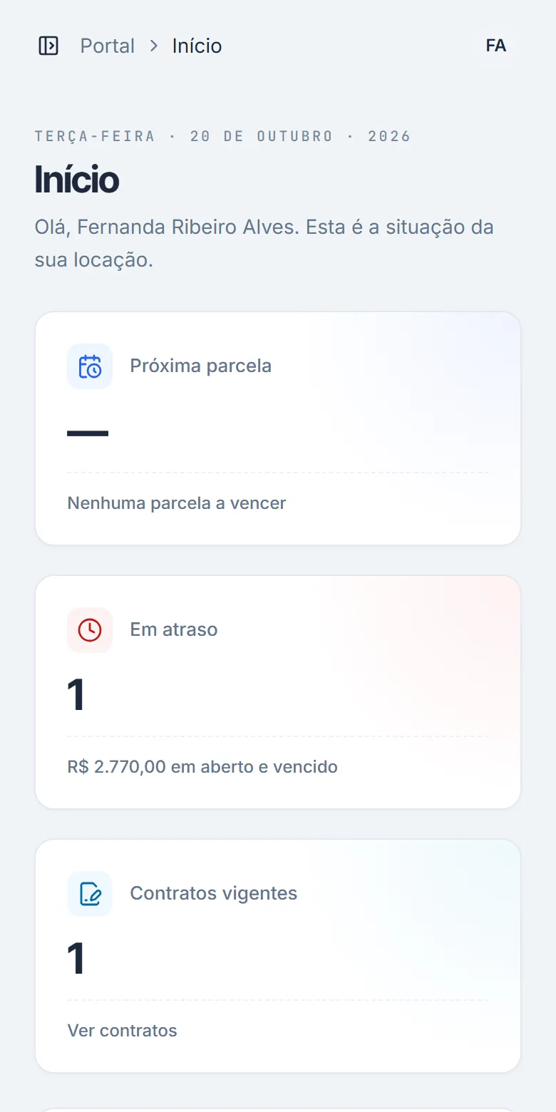 Tela inicial do portal no celular, com próxima parcela, parcelas em atraso e contratos vigentes